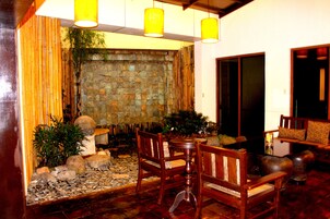Café da manhã, almoço e jantar