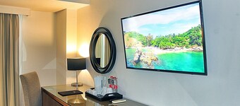 Hotel Santika Pandegiling Surabaya