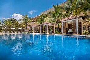 4 outdoor pools, open 8:00 AM to 10:00 PM, free pool cabanas - Henann Garden Resort (Boracay Island)
