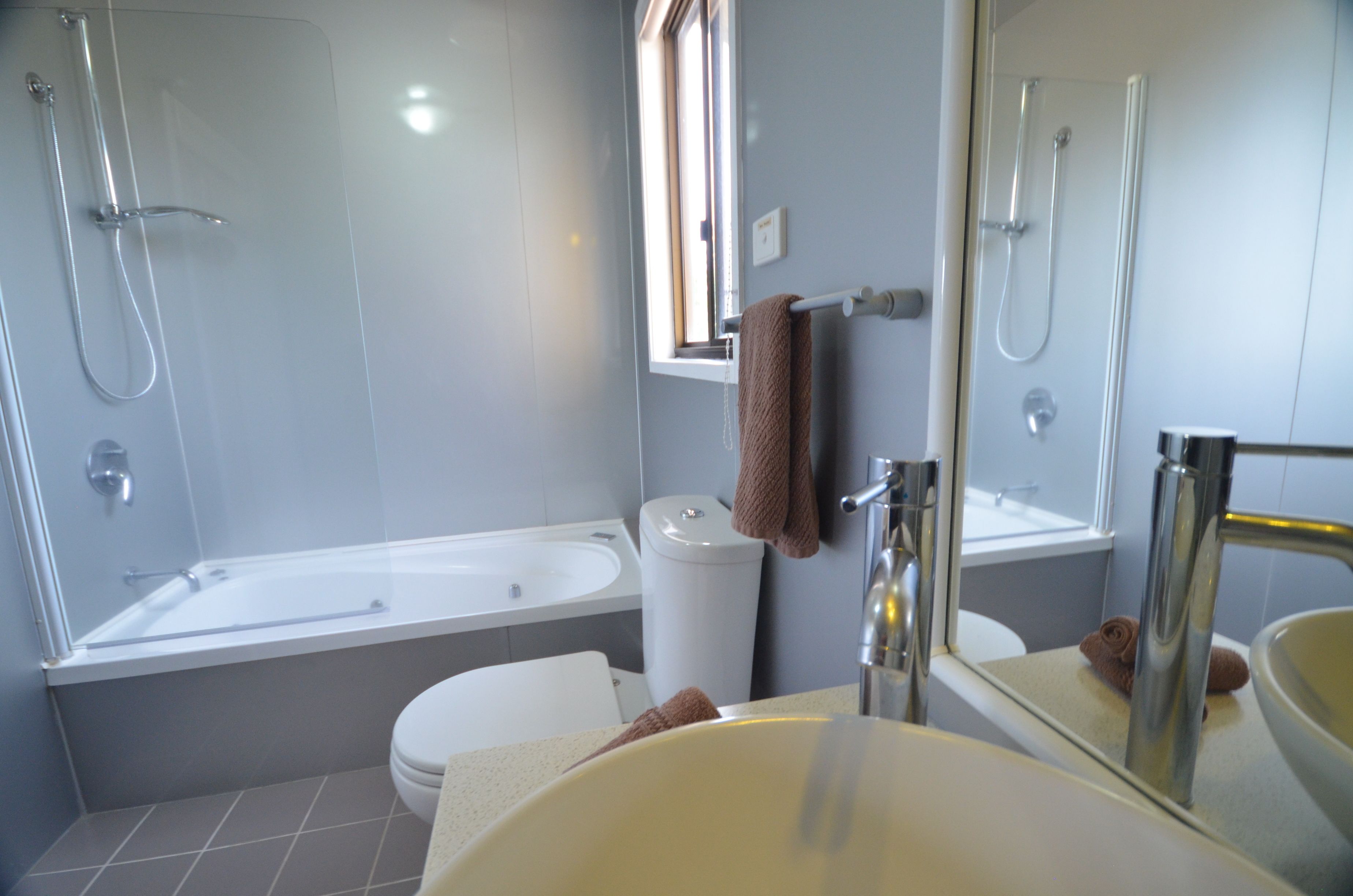 Familienhaus, 4 Schlafzimmer, Whirlpool | Badezimmer | Badewanne und Dusche (separat), Whirlpool, Hydromassagedusche