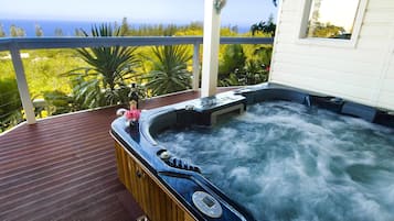 Casa exclusiva, 5 quartos, banheira de imersão, vista para o oceano | Terraço/pátio