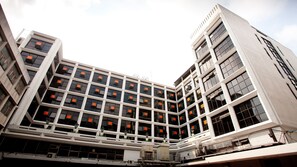 View from room - Miramar Hotel Bangkok (Bangkok)