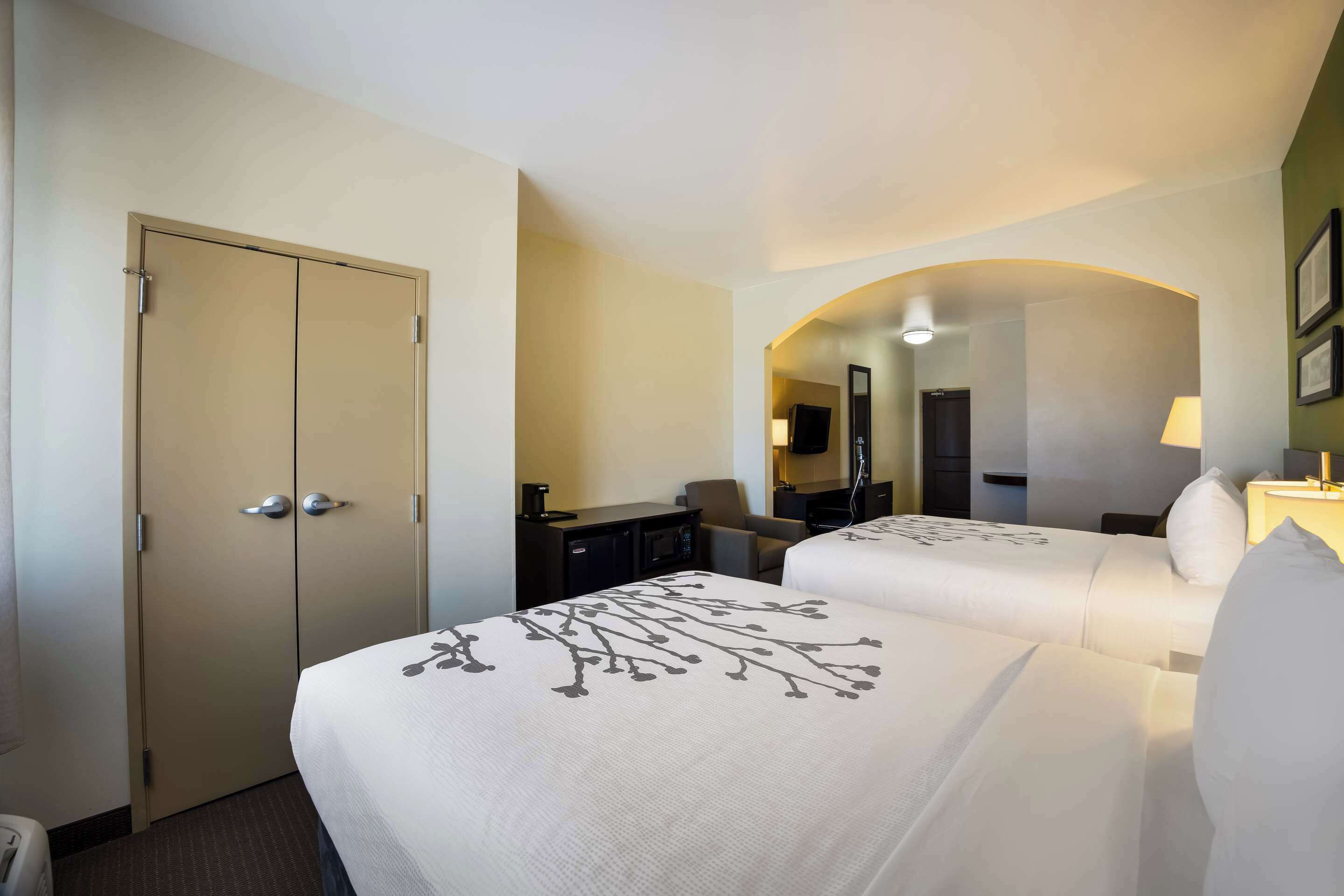 suite, multiple beds | premium bedding, in-room safe, desk, iron/ironing board