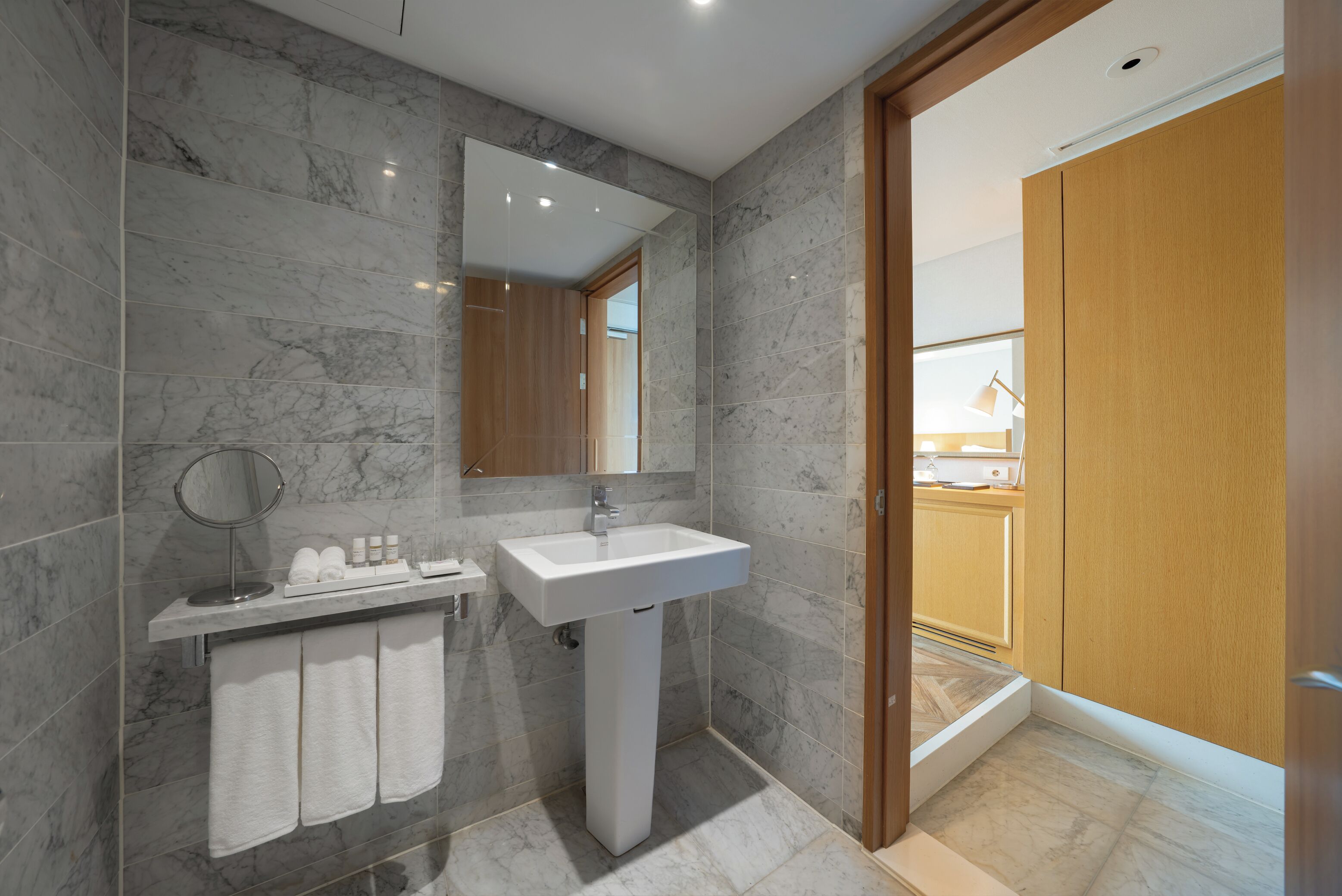 deluxe ocean twin | blackout curtains, rollaway beds, free wifi