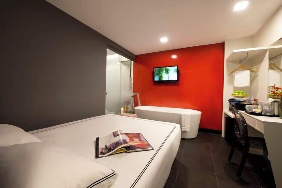 In-room safe, blackout curtains, iron/ironing board, free WiFi