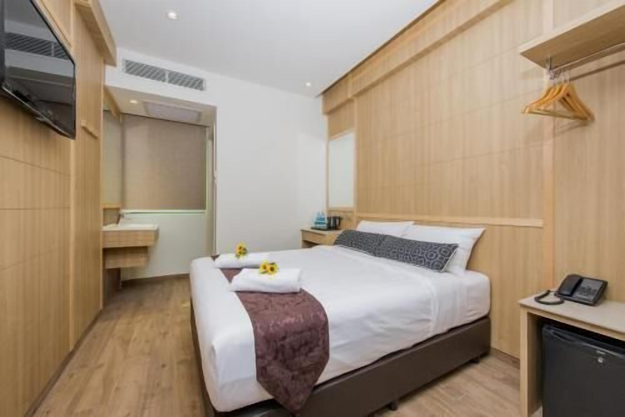 Desk, free WiFi, bed sheets