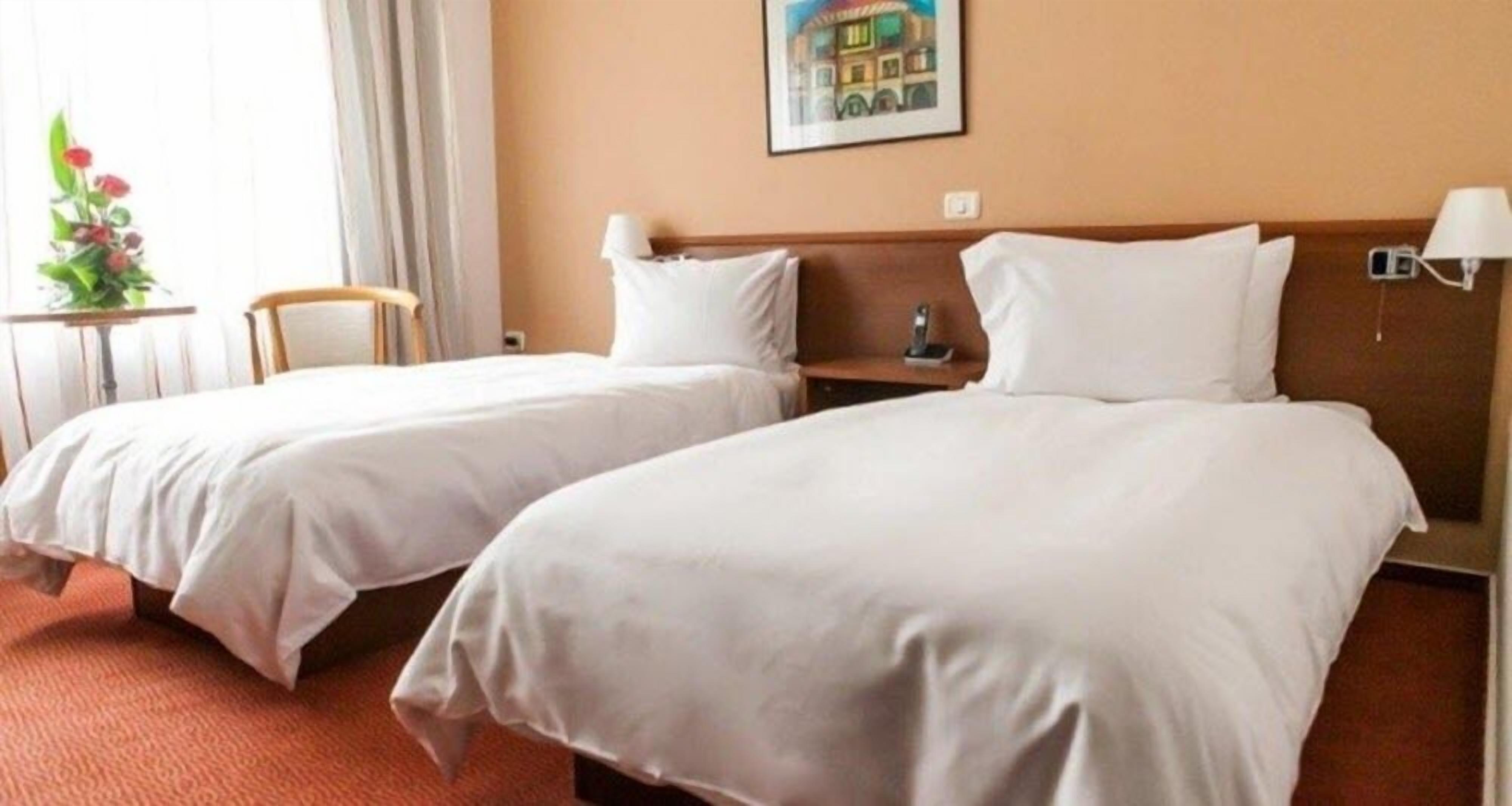 pillow-top beds, minibar, in-room safe, desk