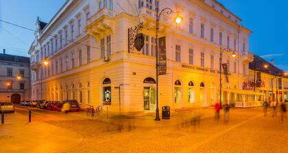 Hotel Imparatul Romanilor