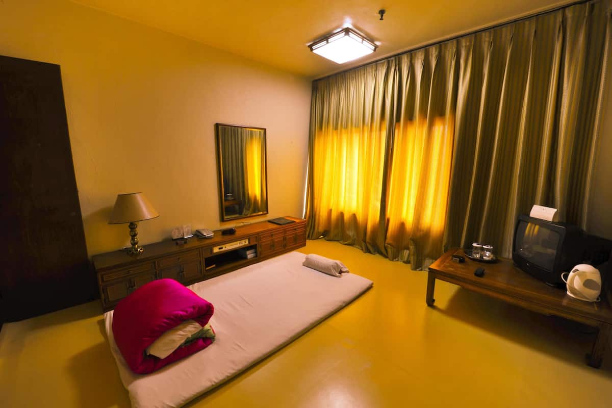 Standard Room, Japanese Futon | Soundproofing, alarm clocks