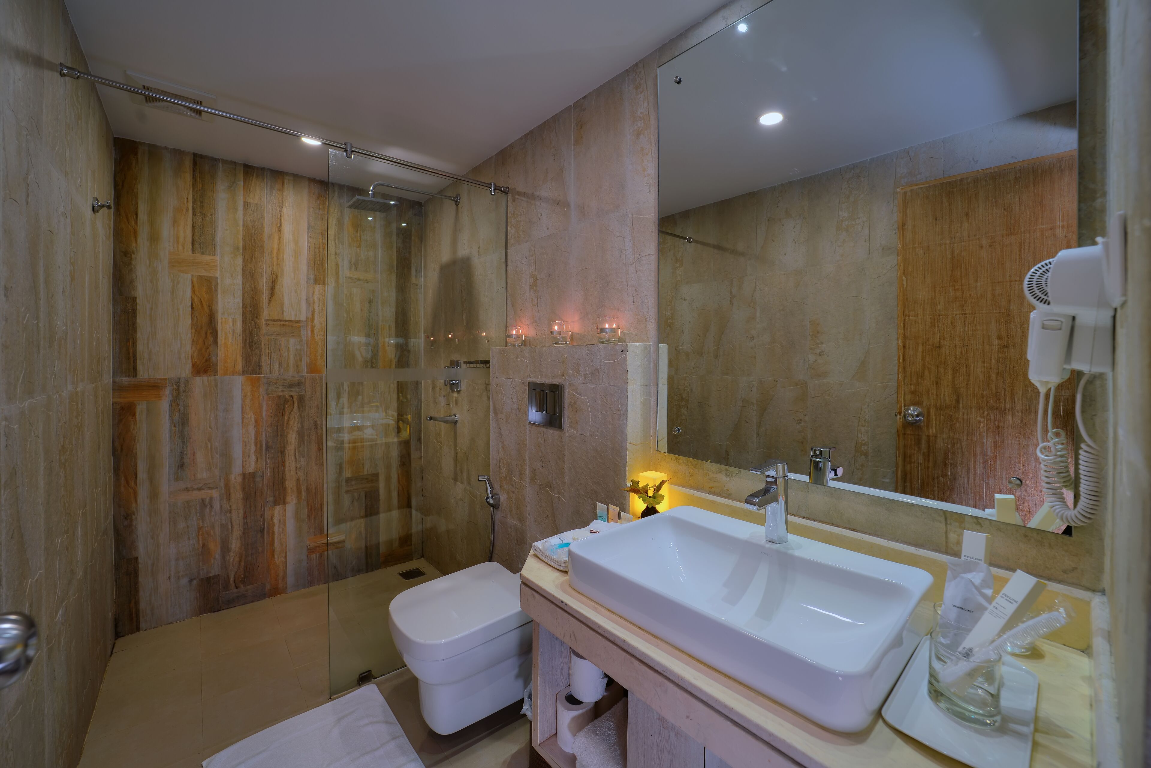 superior deluxe room | bathroom | free toiletries, slippers, towels, soap