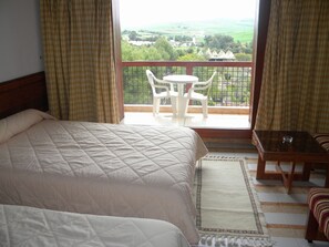 Twin Room | Premium bedding, minibar, in-room safe, rollaway beds - Hotel Sidi Harazem (Sidi Harazem)