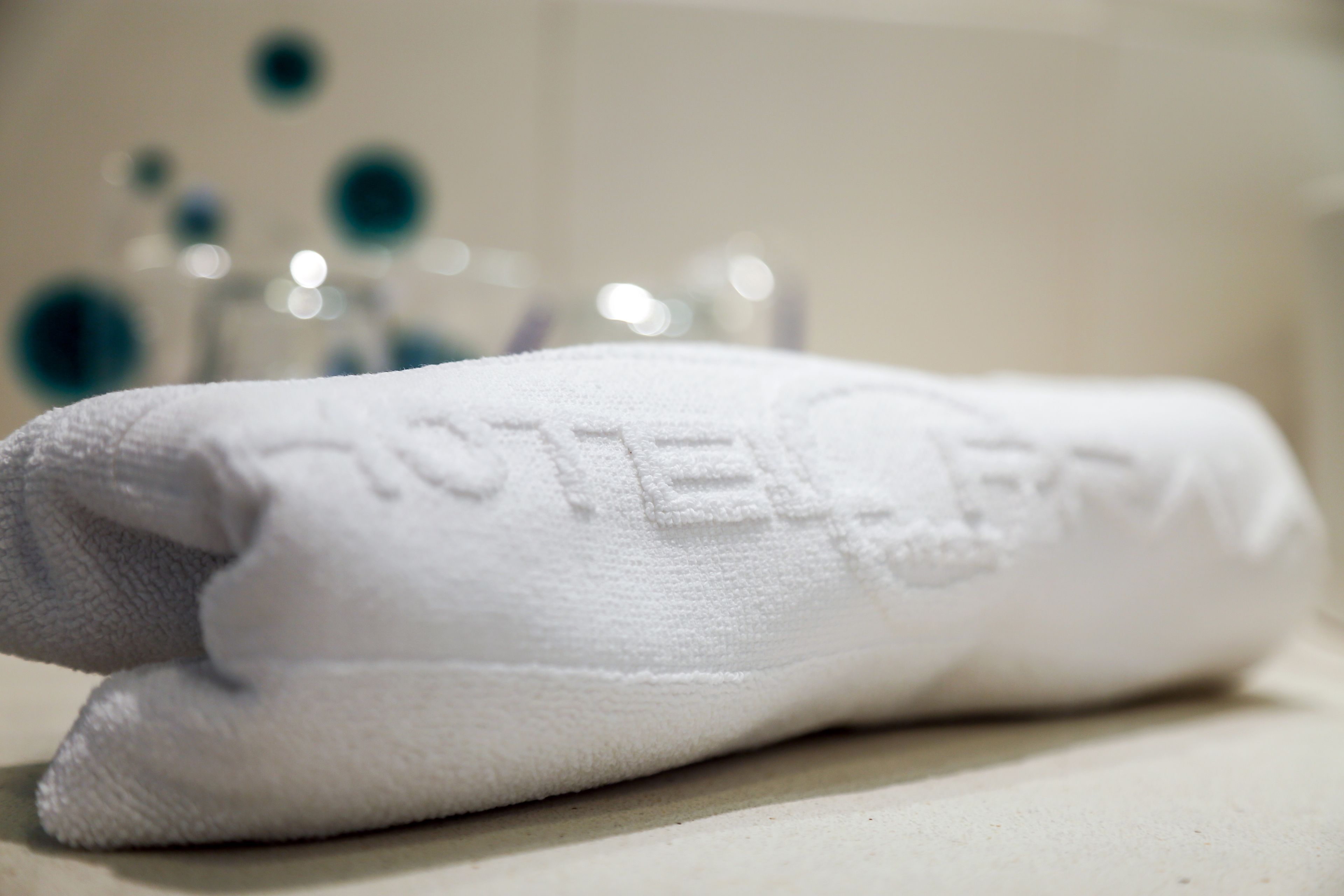 bathtub, free toiletries, hair dryer, bidet