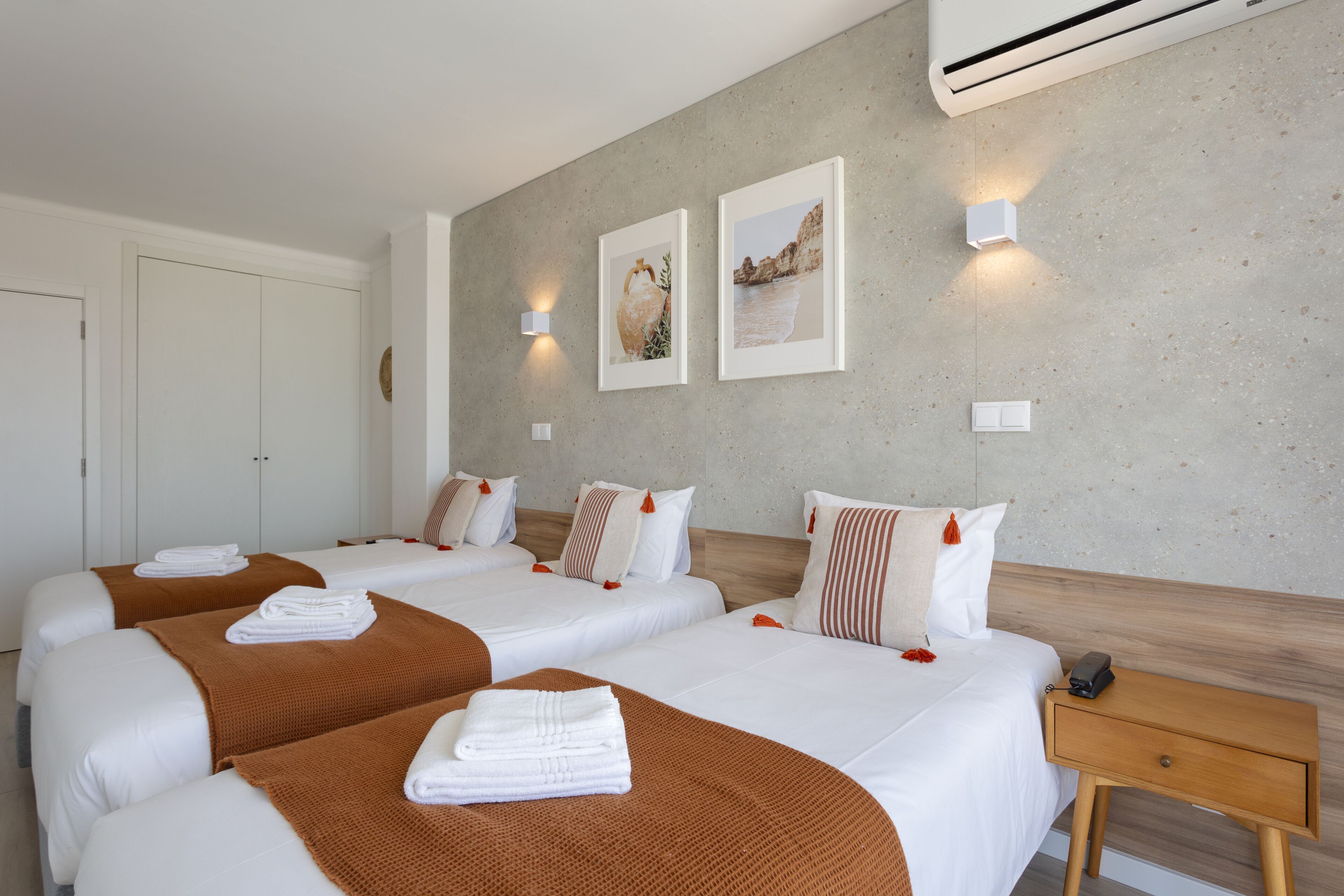 family room, 1 bedroom | 1 bedroom, desk, soundproofing, free wifi