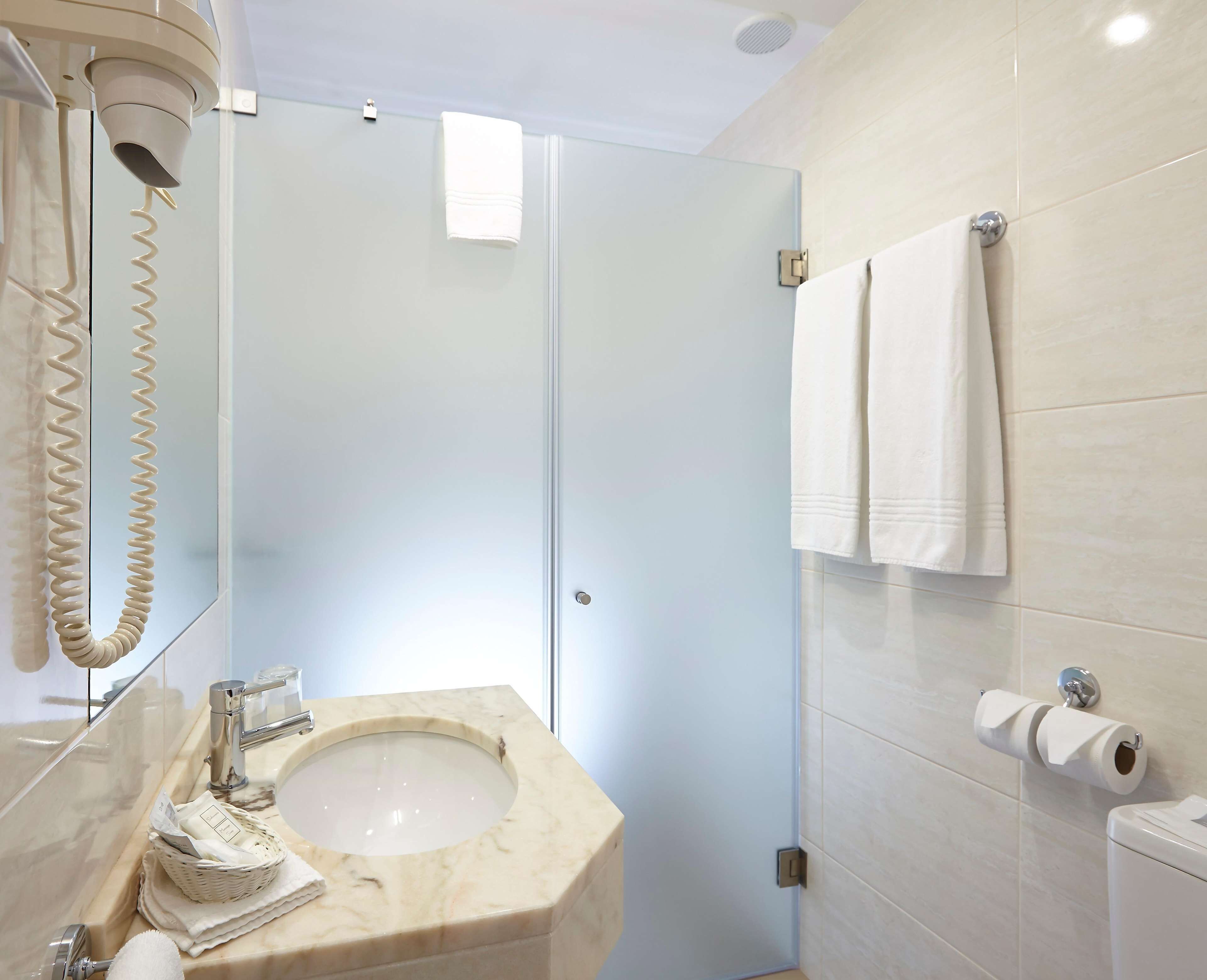 junior suite, balcony | bathroom | free toiletries, hair dryer, towels, soap