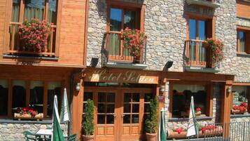 Restauration extérieure