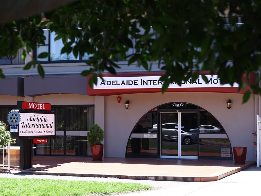 Fachada de la propiedad