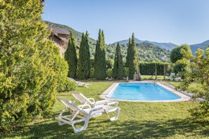 حمّام سباحة خارجي موسمي