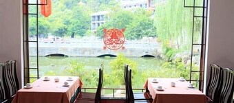 Li River Hotel