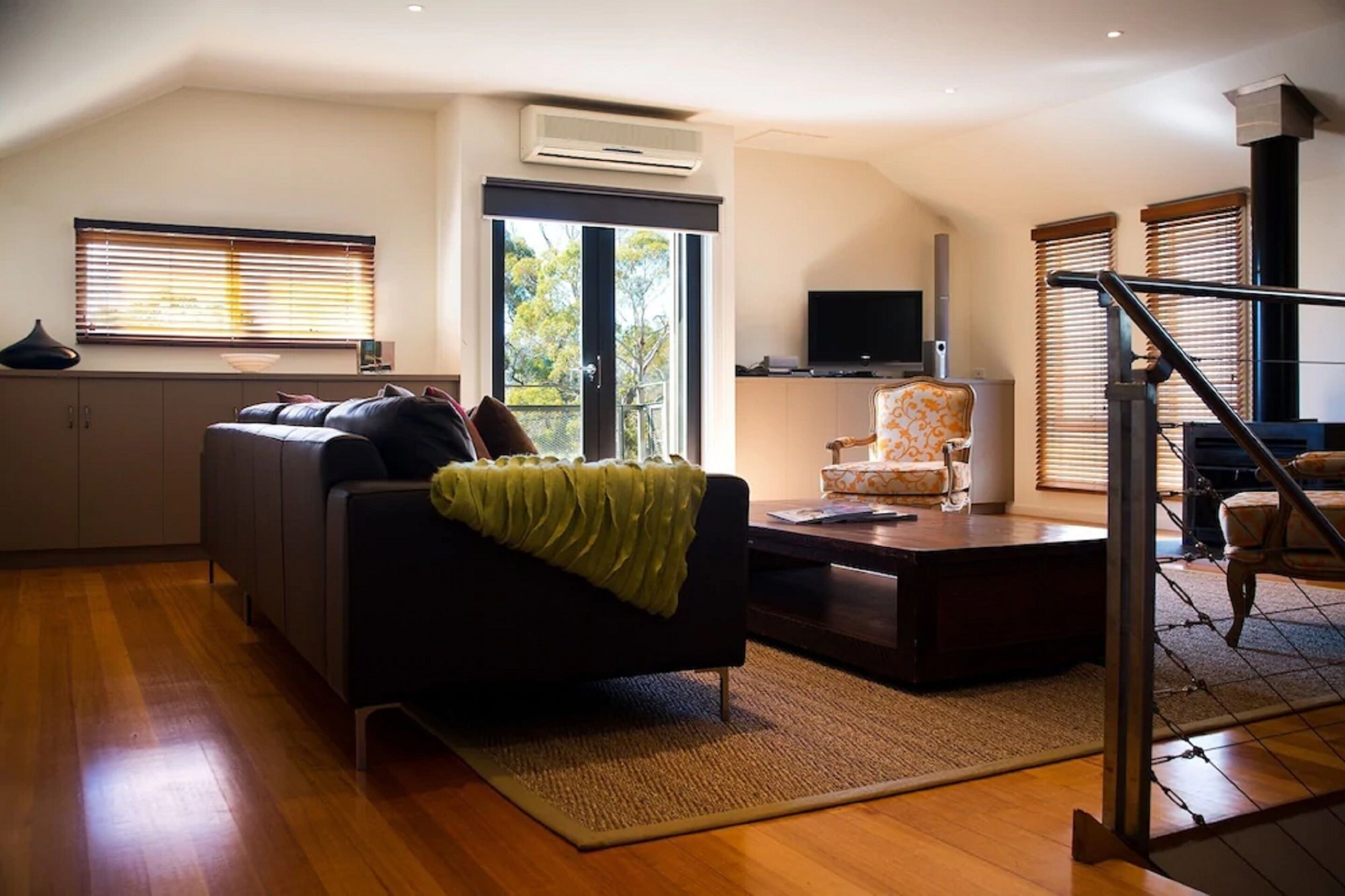 living area | 32-inch lcd tv with digital channels, tv, dvd player