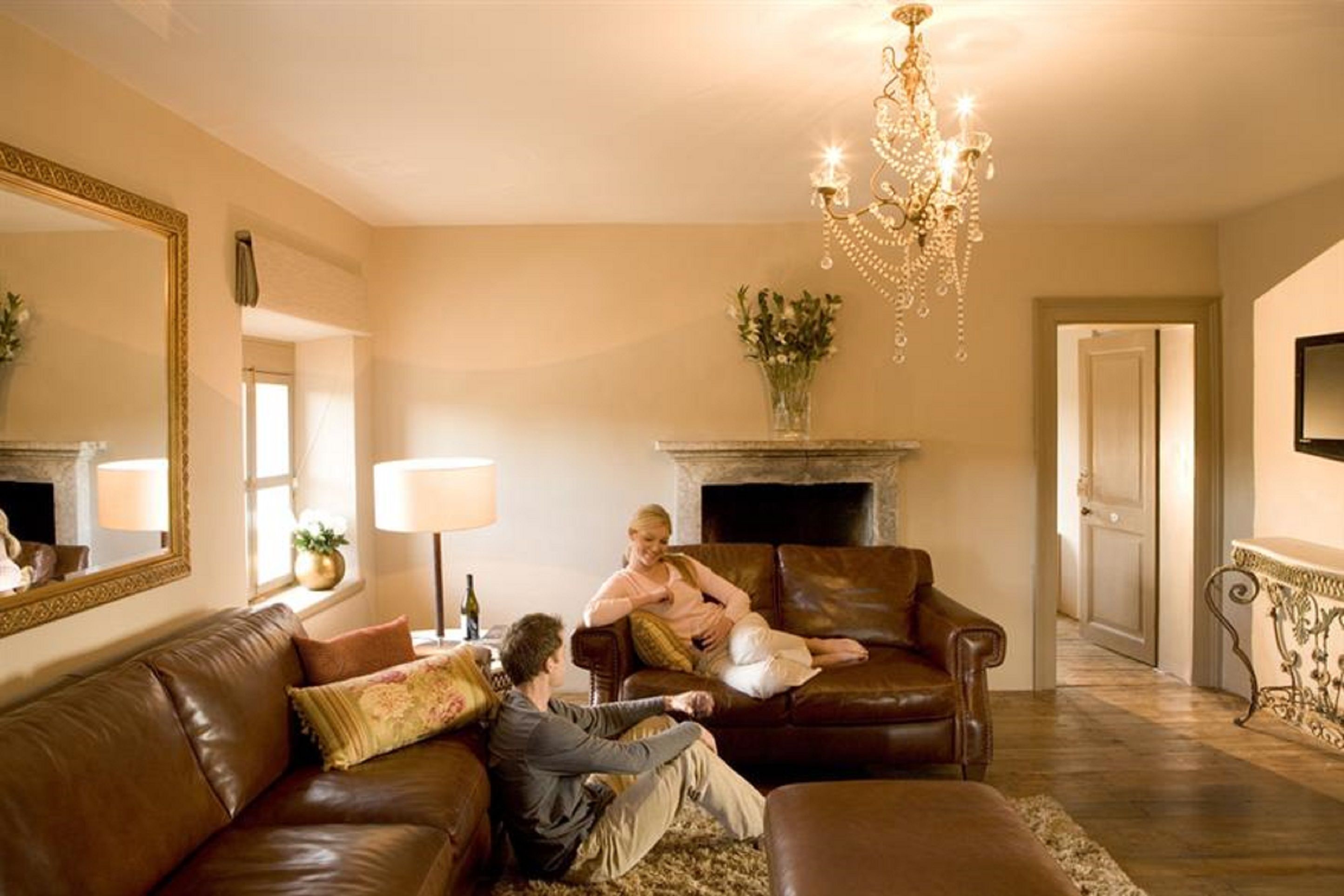 living room | 32-inch lcd tv with digital channels, tv, dvd player