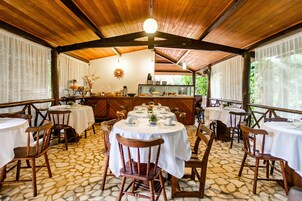 Desayuno buffet incluido todos los días 