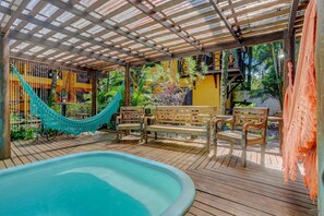 2 kolam renang outdoor