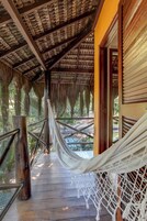 Chalet | Minibar, individually decorated, individually furnished, blackout drapes