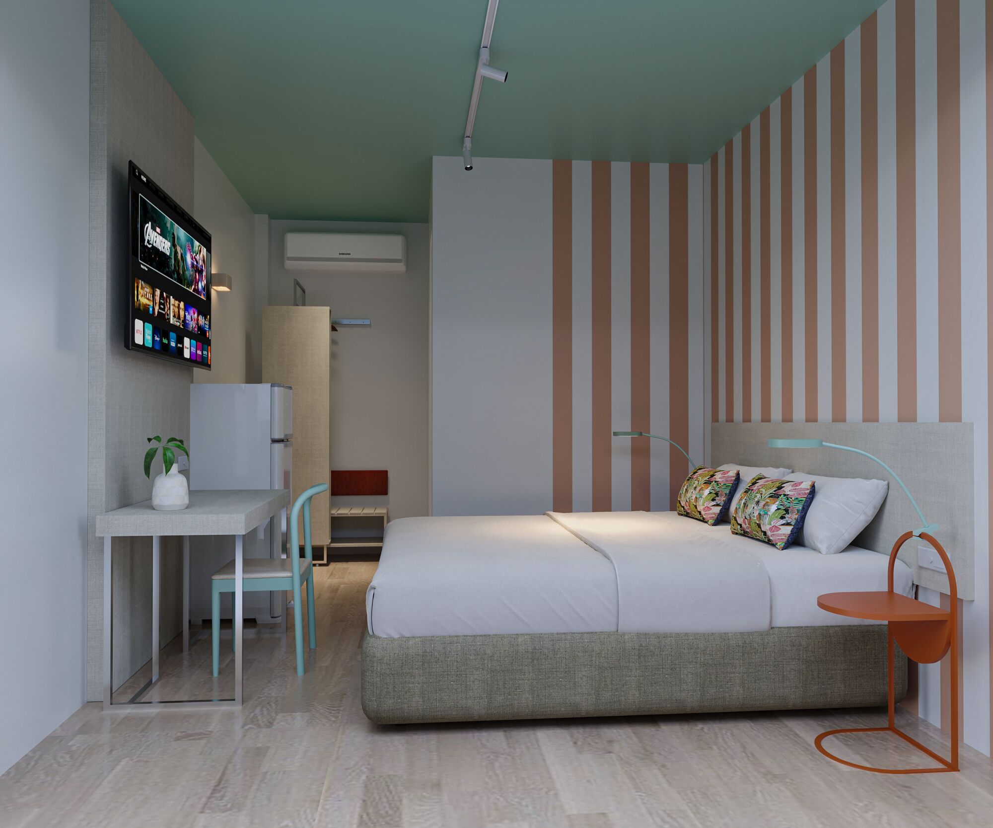 Iron/ironing board, bed sheets