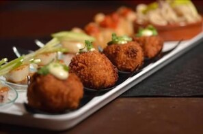 Breakfast, lunch, dinner served; Modern European cuisine 