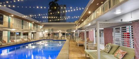 Outdoor pool, free pool cabanas, pool umbrellas