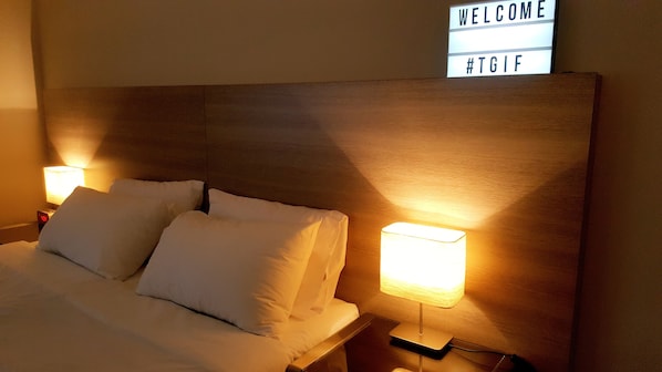 King Superior | Desk, iron/ironing board, free WiFi, bed sheets - City Waters Perth (Perth)