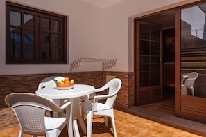 Terrace/patio - Apartamentos Villa Florida (Antigua)