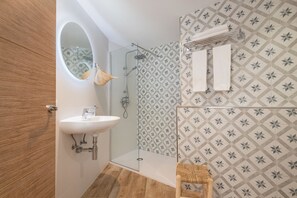 Bathroom - Villa Real Club Apartments (Andraitx)