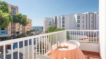 Appartement, 1 slaapkamer, terras | Buiten dineren