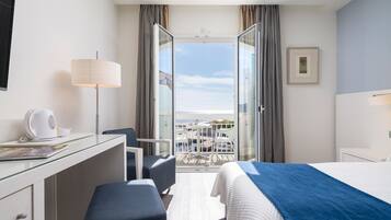 Superior Double Room with sea view | Lydisolering, gratis Wi-Fi