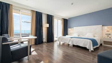 Superior suite with sea view, top floor | Schallisolierte Zimmer, kostenloses WLAN