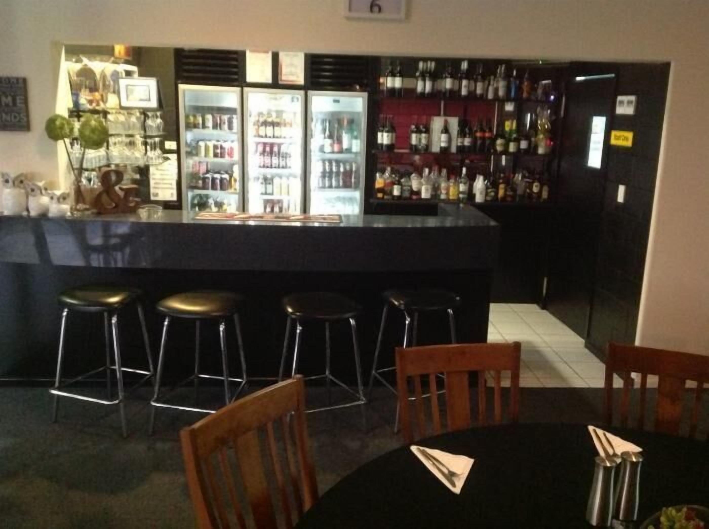 Bar lounge