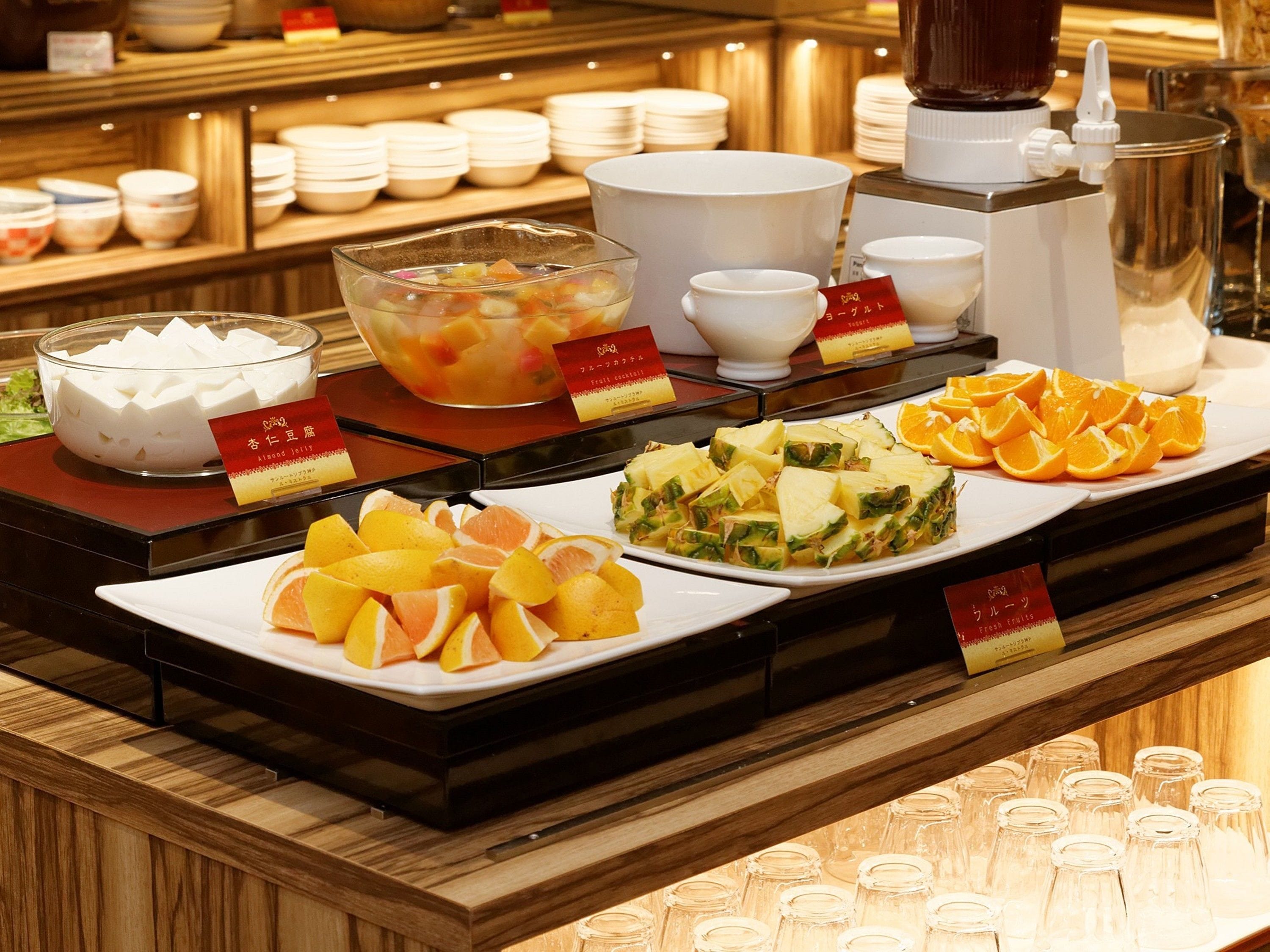 daily buffet breakfast (jpy 1760 per person)