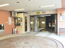 Self-parking (surcharge) 1500 per night