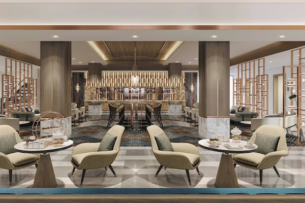 2 bars/lounges