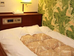 Down duvets, desk, laptop workspace, free WiFi