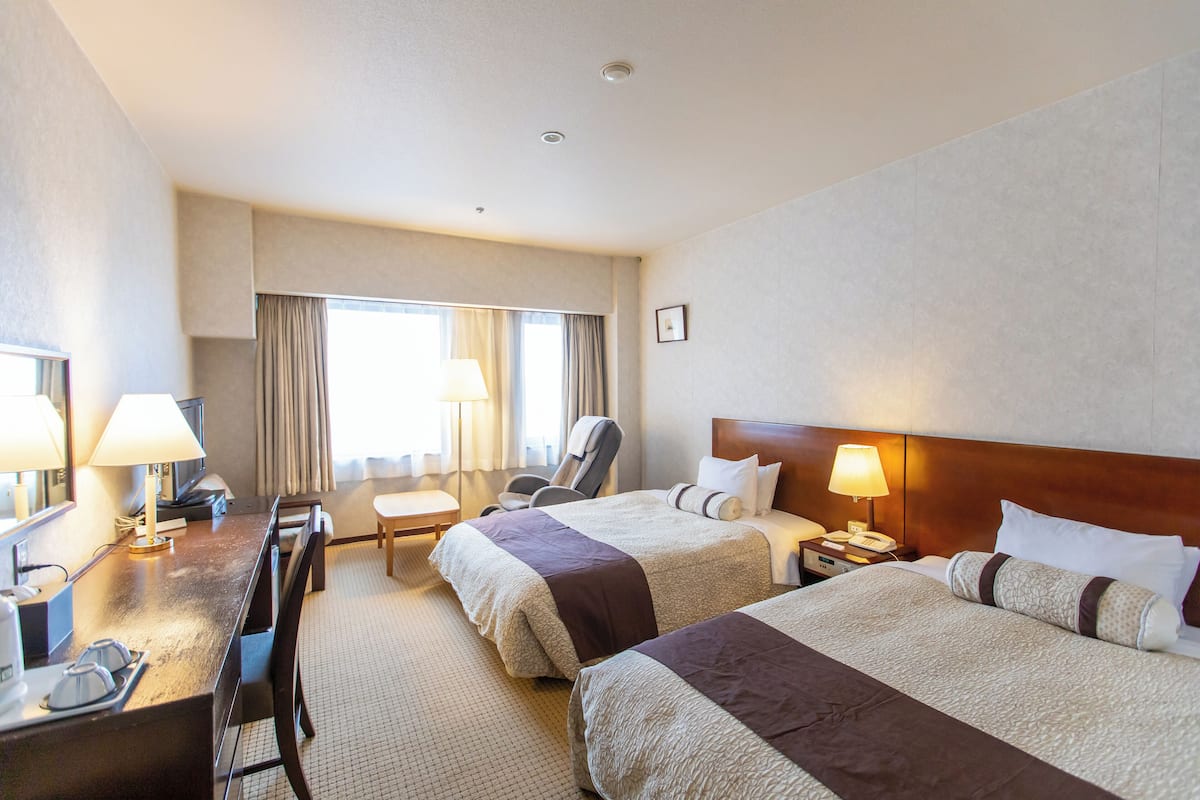 Superior Twin Room with Massage Chair, Non Smoking