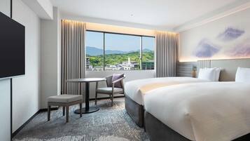 高級客房, 2 張單人床 (1 Single Extra Bed. City Side) | 房內夾萬、免費 Wi-Fi、床單