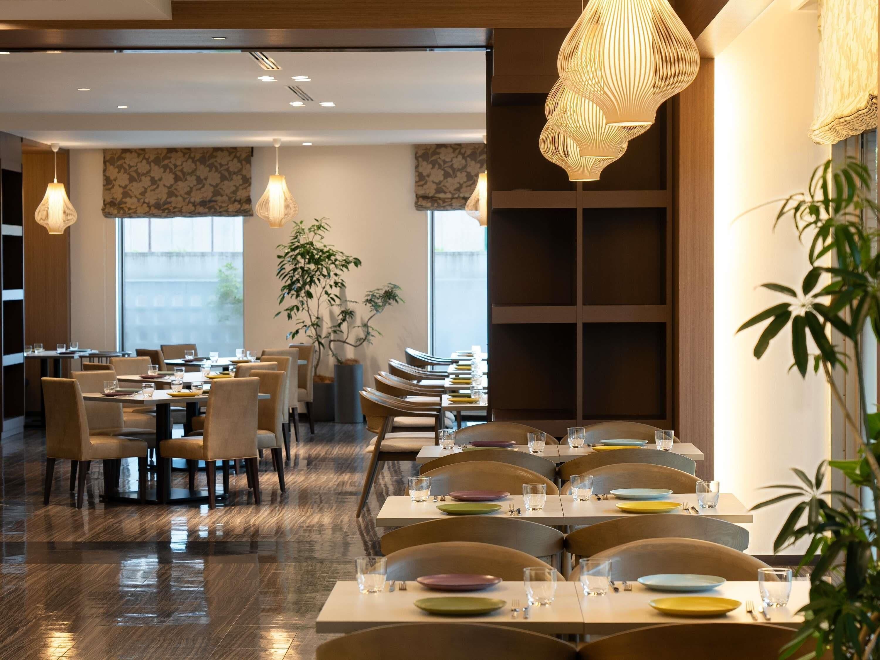 Petit déjeuner buffet (3800 JPY par personne)