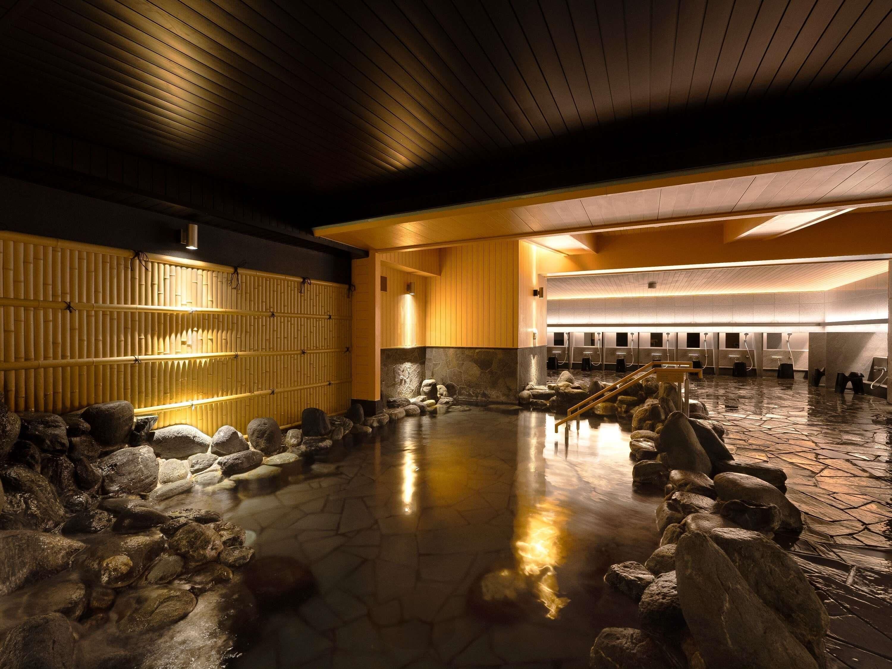 In-room safe, free WiFi, bed sheets