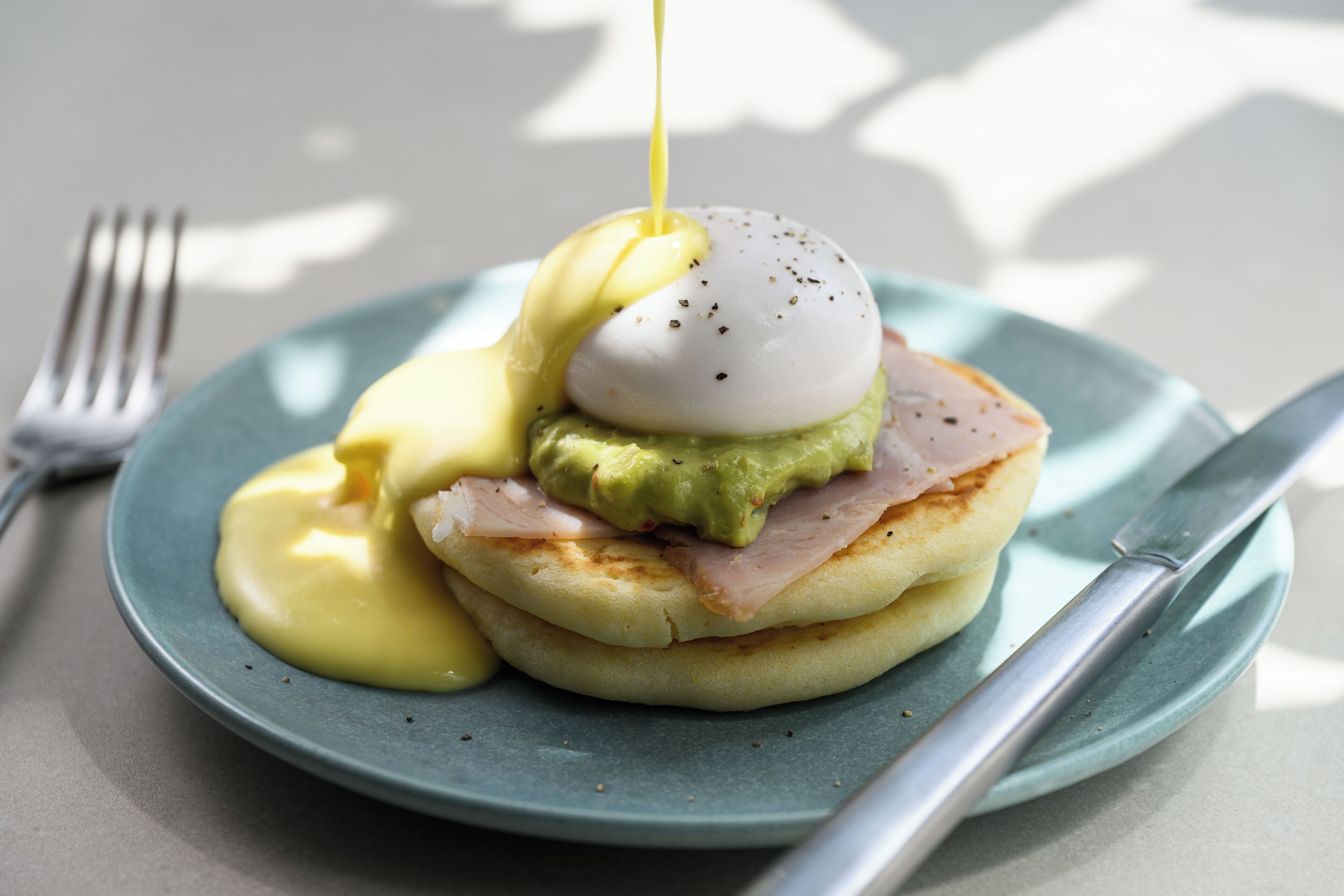 daily buffet breakfast (jpy 3800 per person)