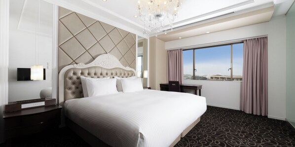 Standard Suite, 1 King Bed