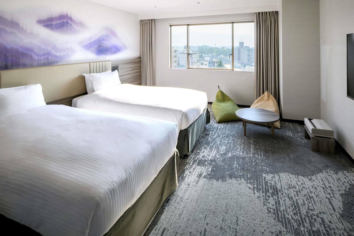 Family Room, 3 Single Beds | In-room safe, free WiFi, bed sheets