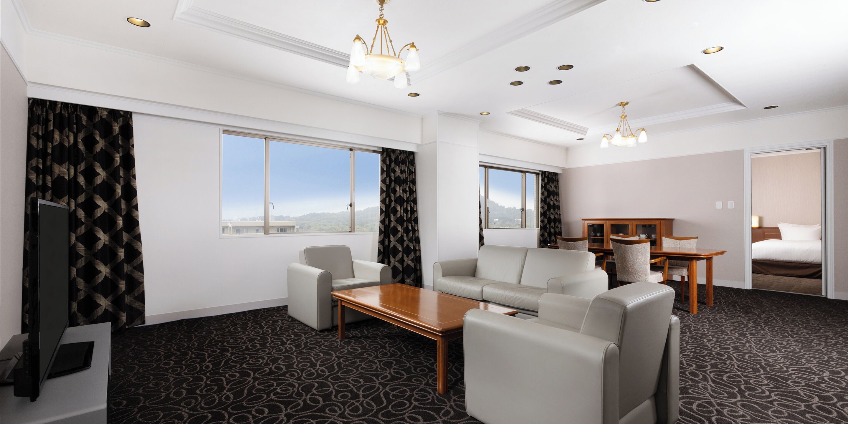 Deluxe Suite, Multiple Beds (City Side)