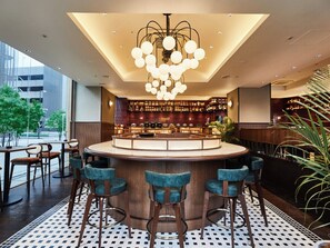 2 restaurants, breakfast served - ONE STATION HOTEL KUMAMOTO  (Kumamoto)